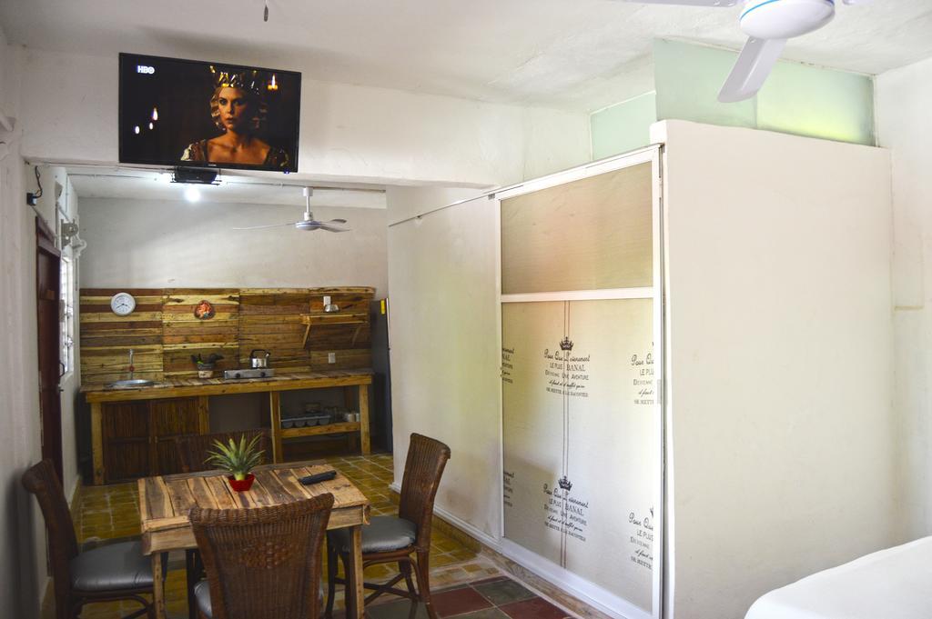 Casona Roja Guest house Puerto Morelos