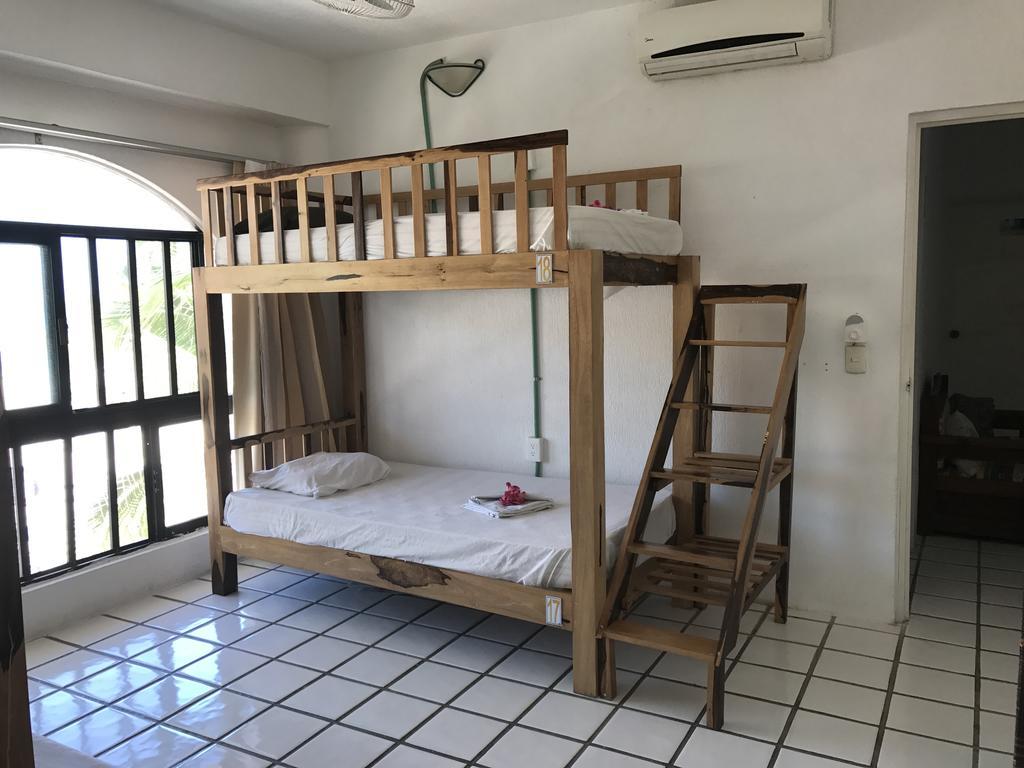 La Isla Playa Hostel