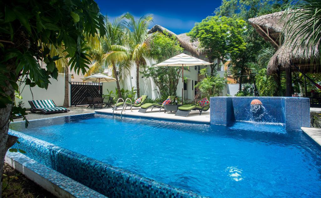 El Encanto Aparthotel