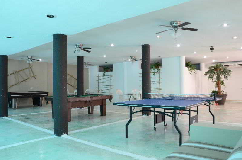 Aparthotel Coral Maya 3*