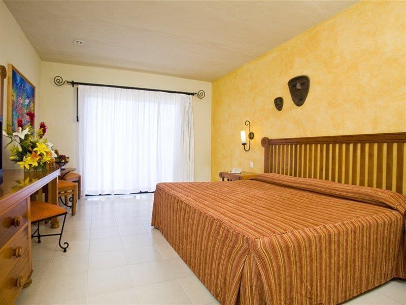 Hotel Catalonia Yucatan &