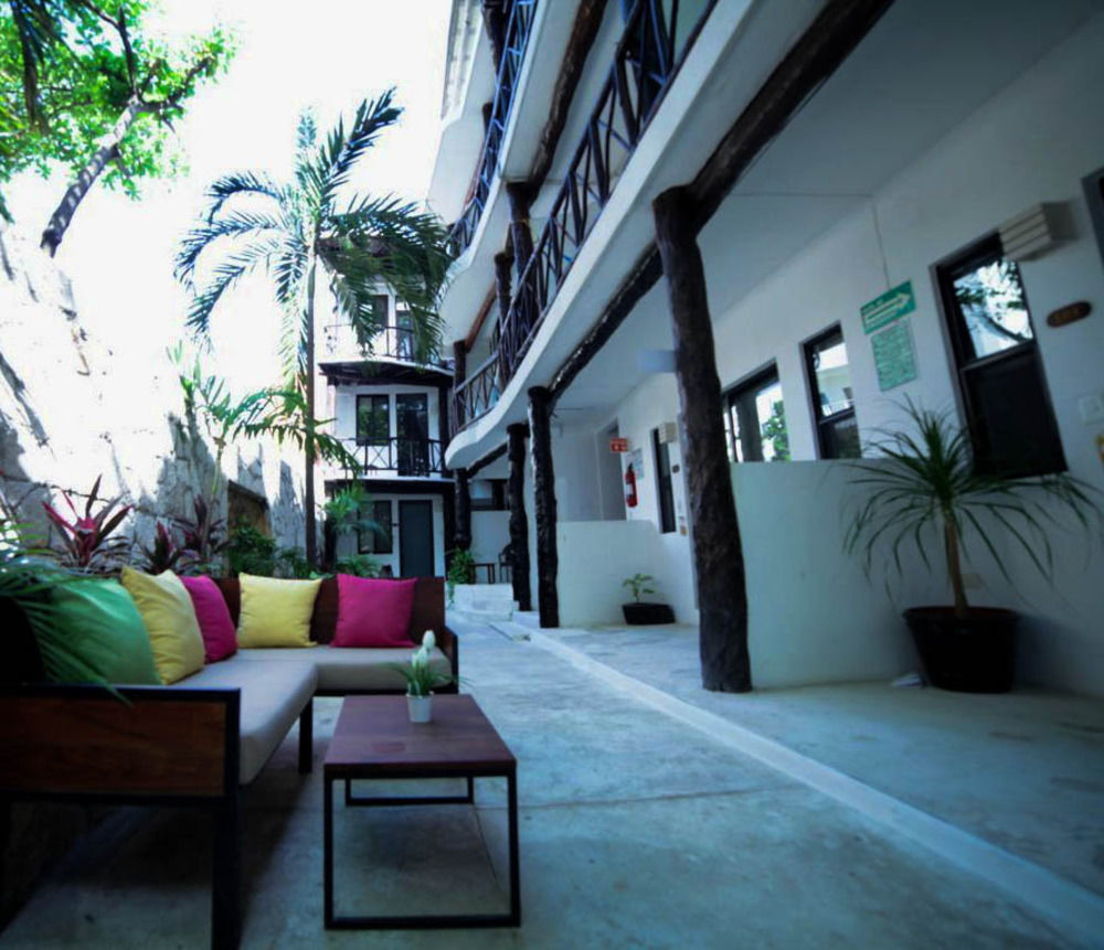 Siesta Fiesta - 5th Avenue