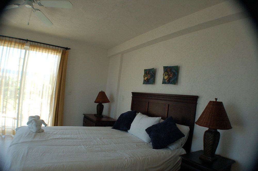 El Cantil Hotel