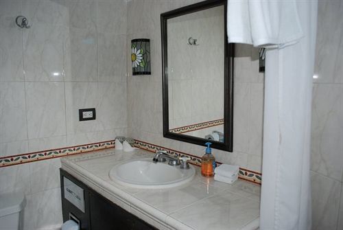 Anclas Hotel 3*