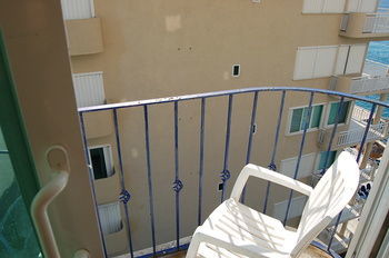 El Cantil Hotel