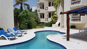 Aquatech Derosa 3* Akumal