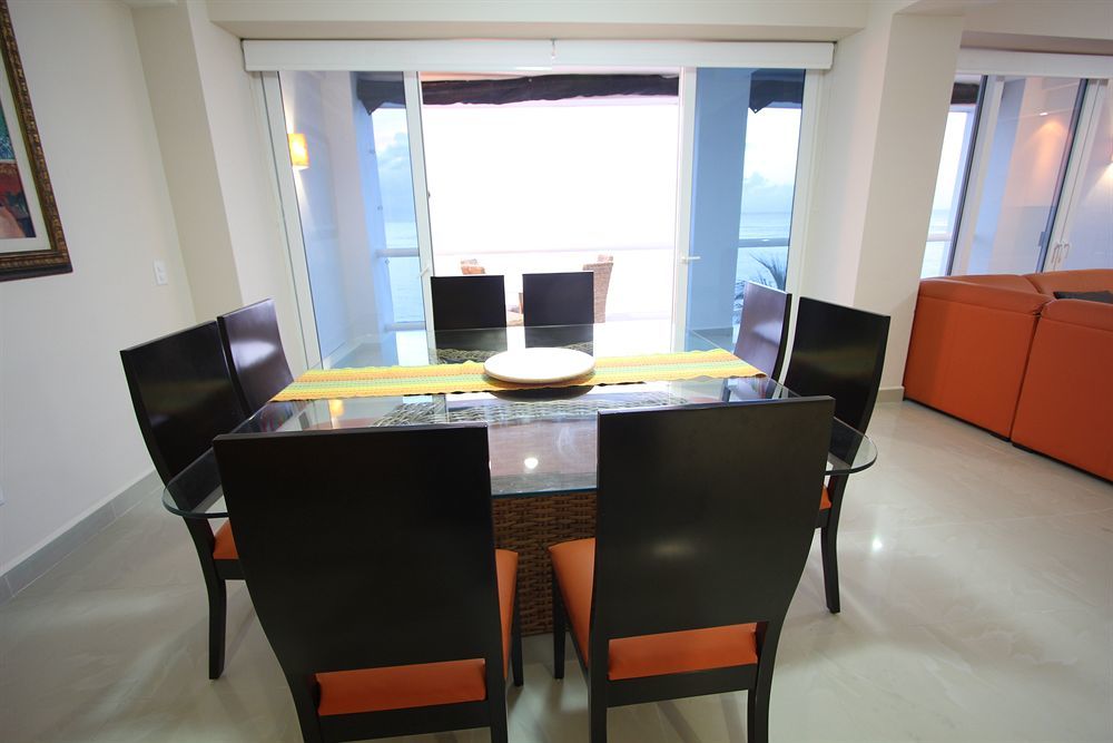 Hotel Peninsula Grand 3*