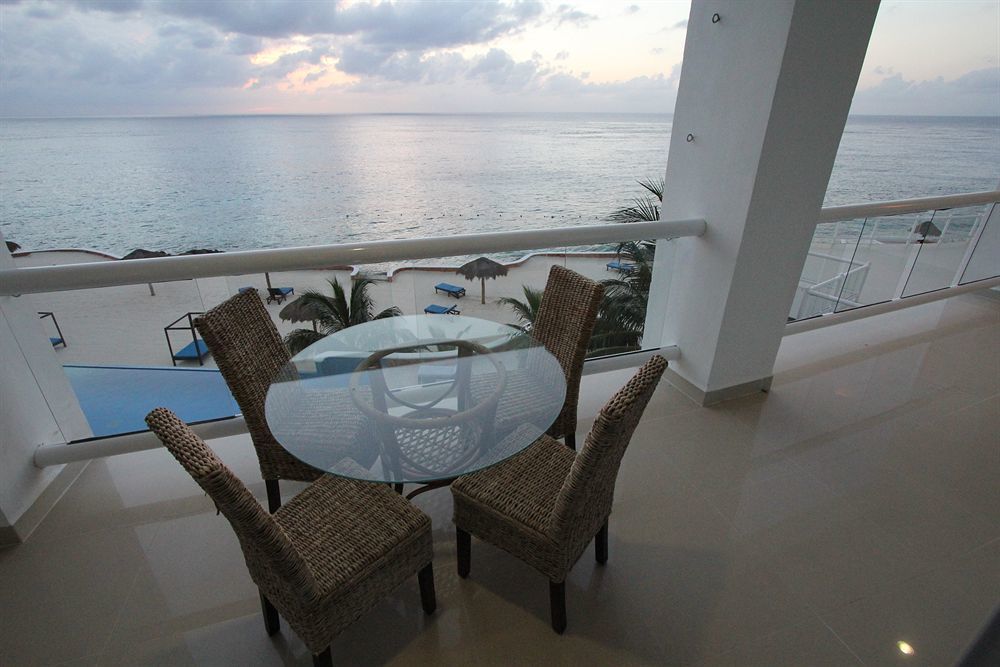 Hotel Peninsula Grand 3*