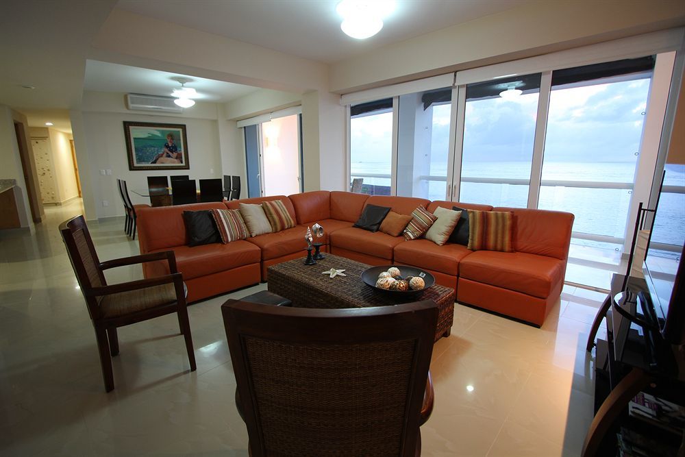 Hotel Peninsula Grand 3*