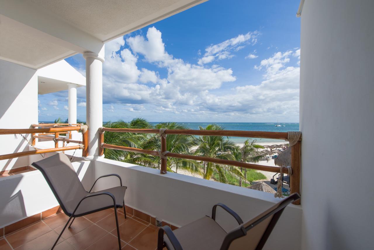 Arena Oceanfront Puerto Morelos