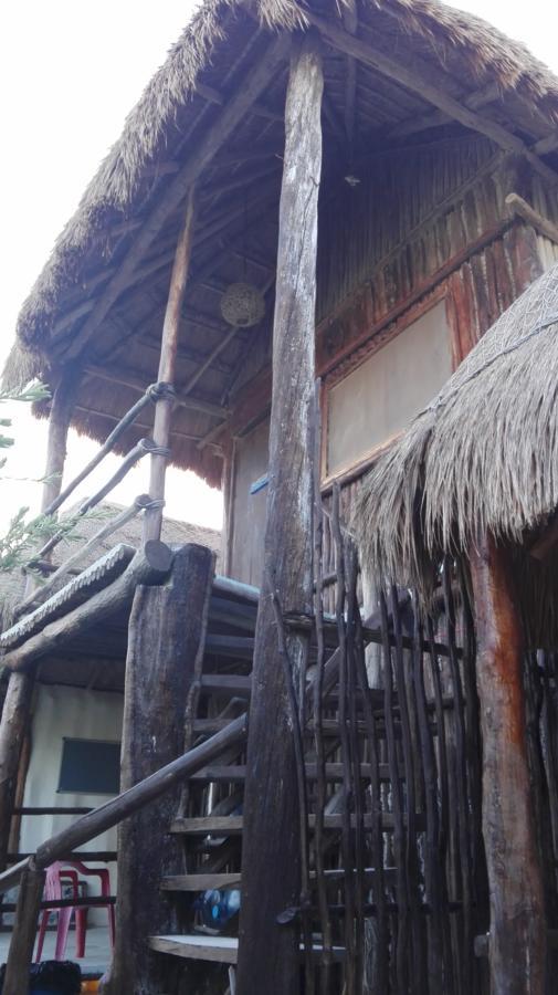 Lodge Revolucion Pancho *