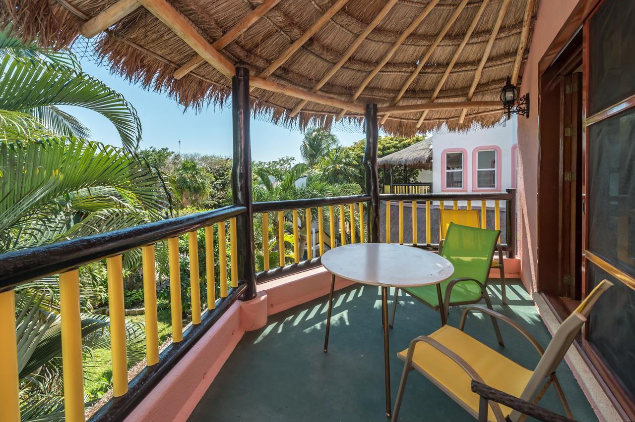 Casa Gatos Aparthotel