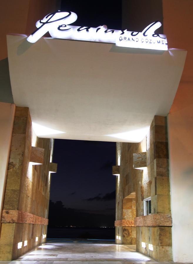 Peninsula Grand By Your Way Apartment