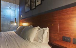 Kayak Luna Hotel 4*