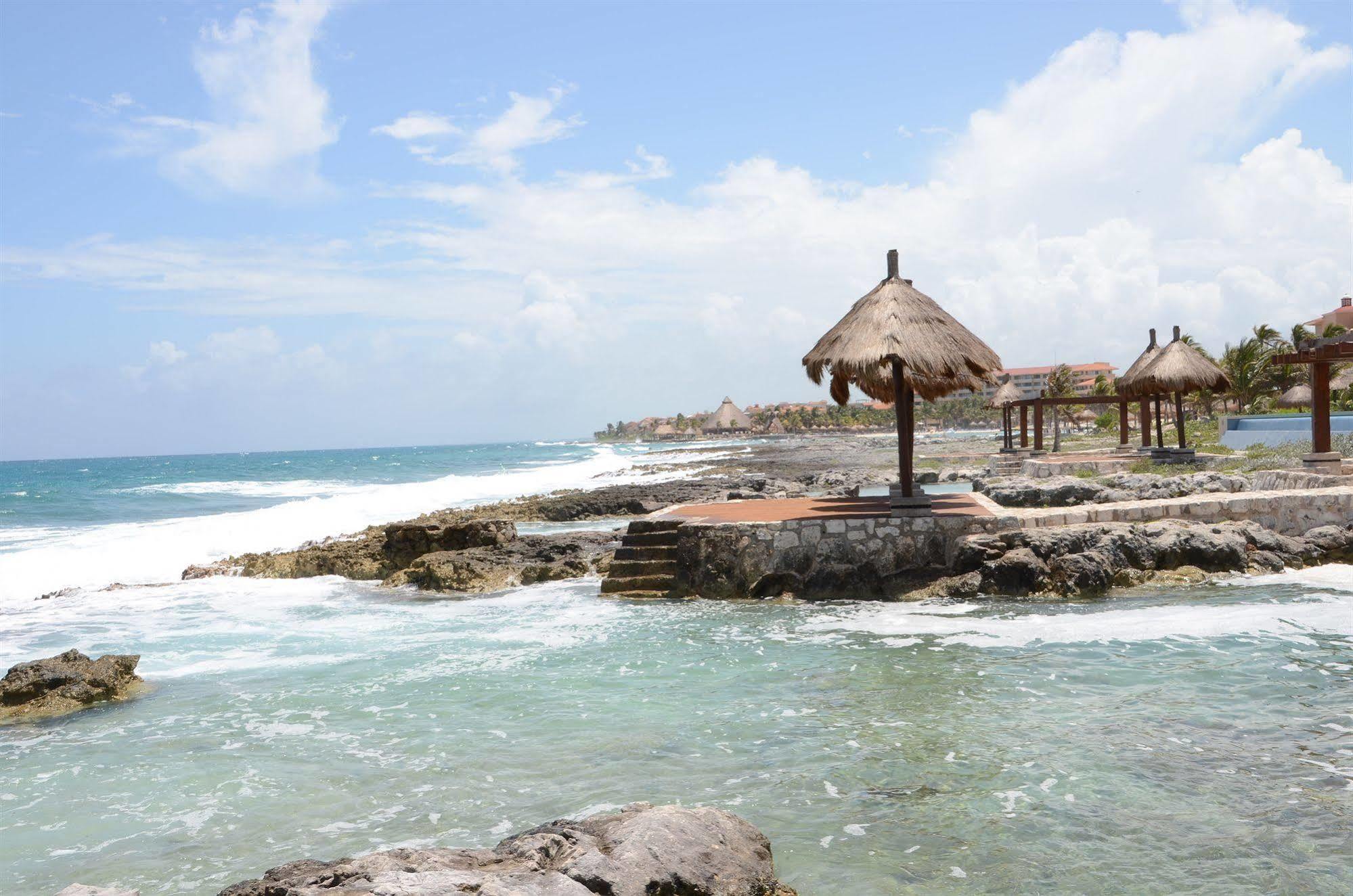 Aparthotel Coral Maya 3*