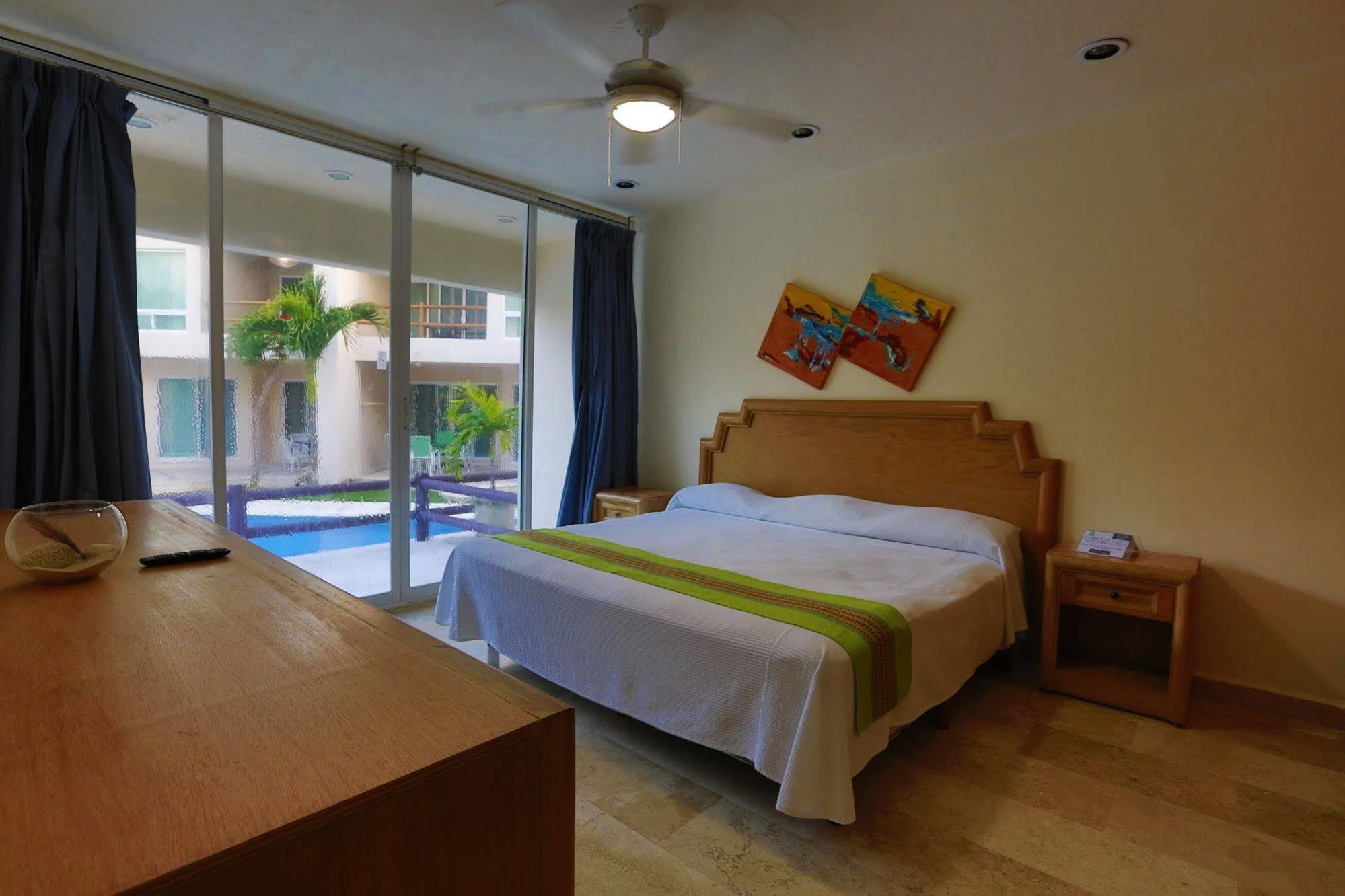 Coral Maya Aparthotel 3*