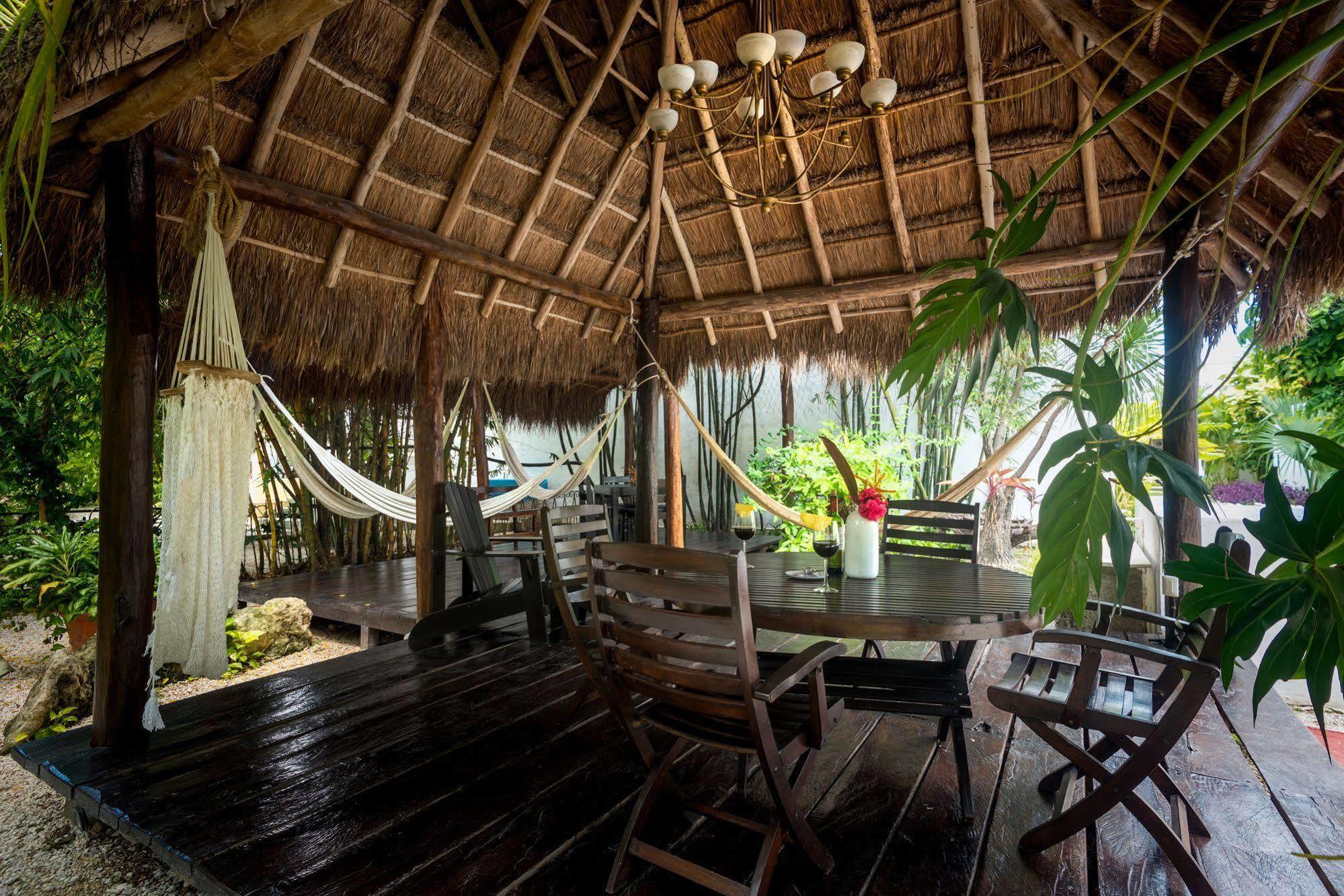 El Encanto Aparthotel