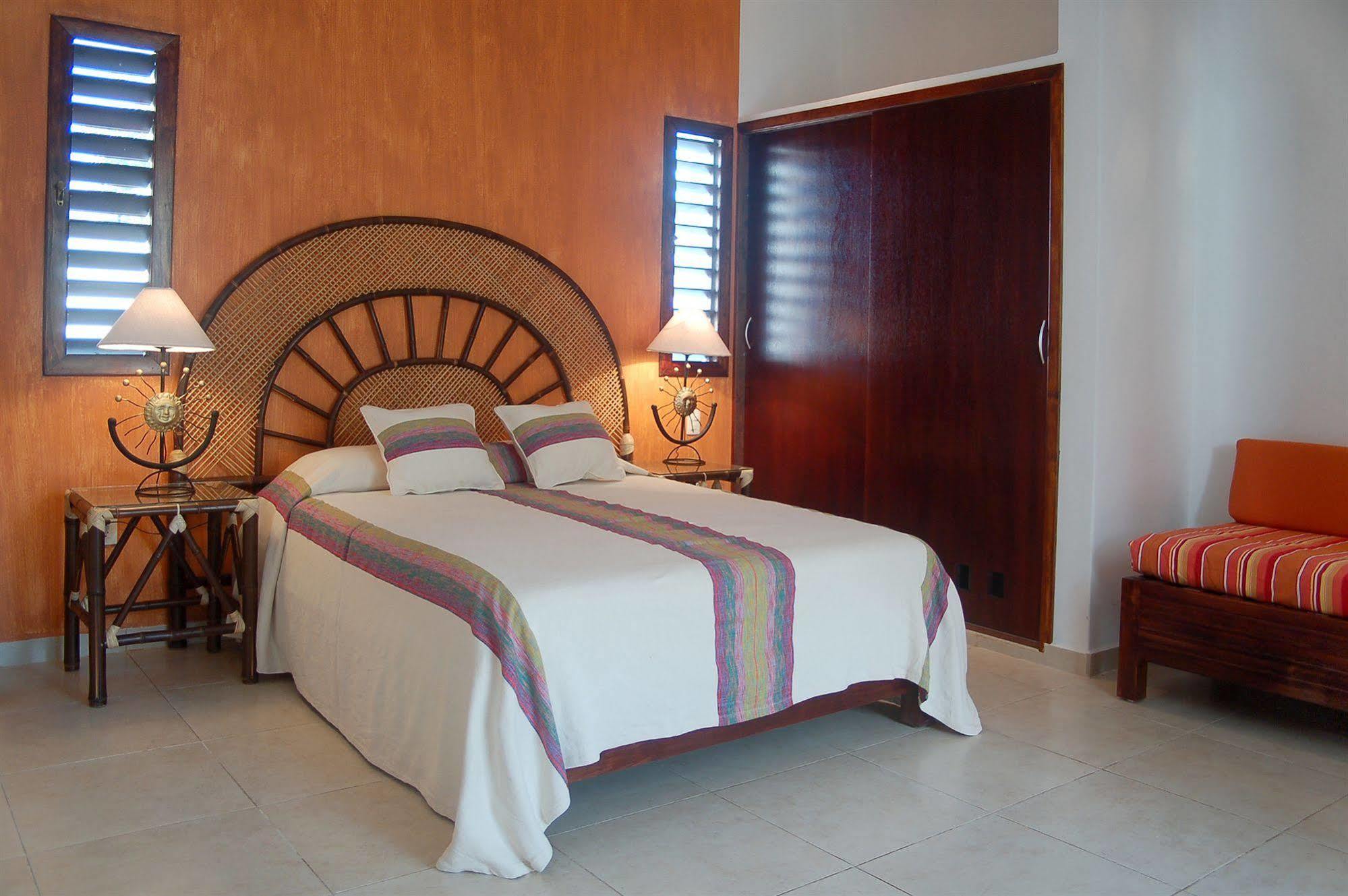 El Encanto 3*