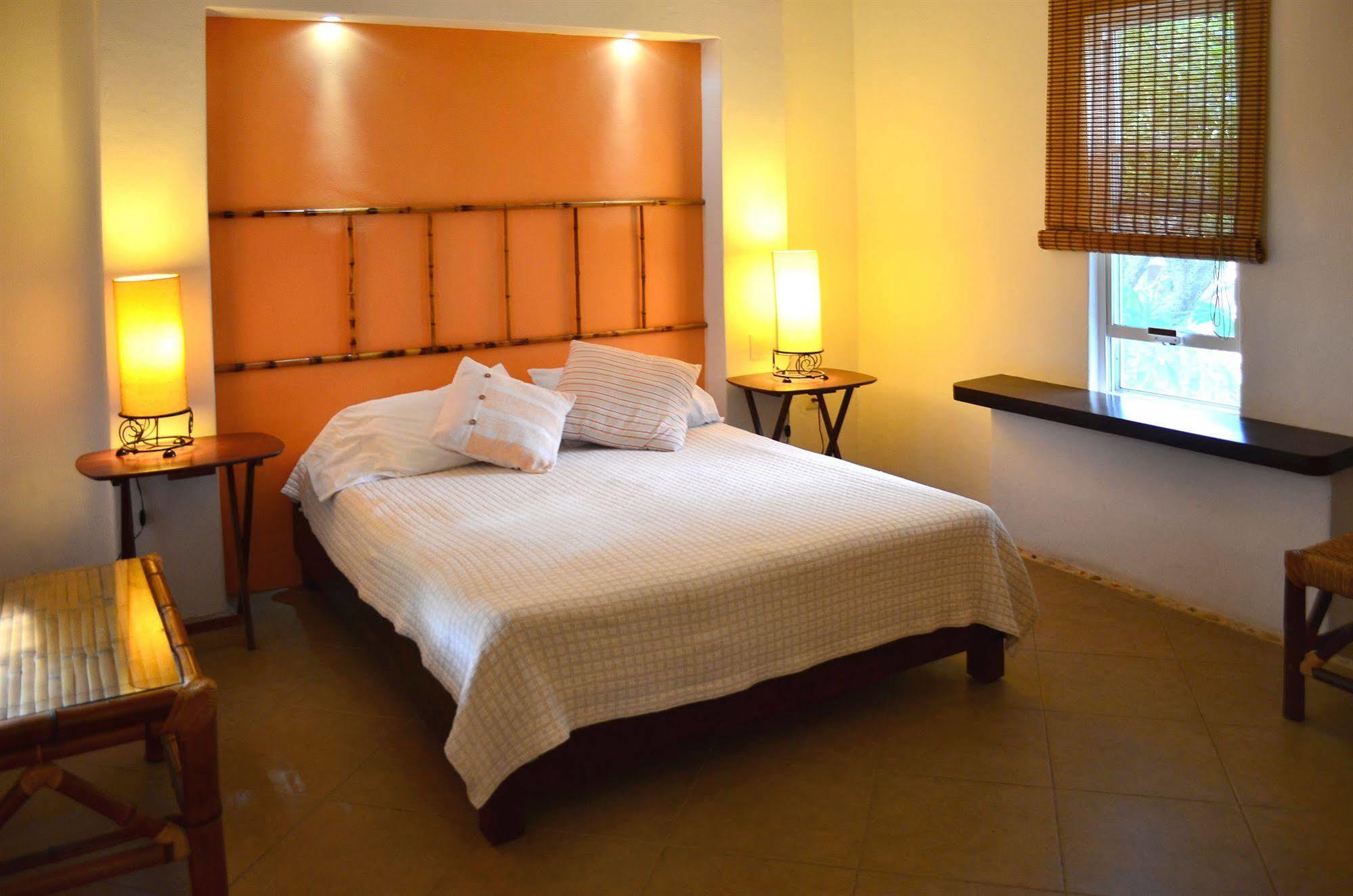 Aparthotel El Encanto
