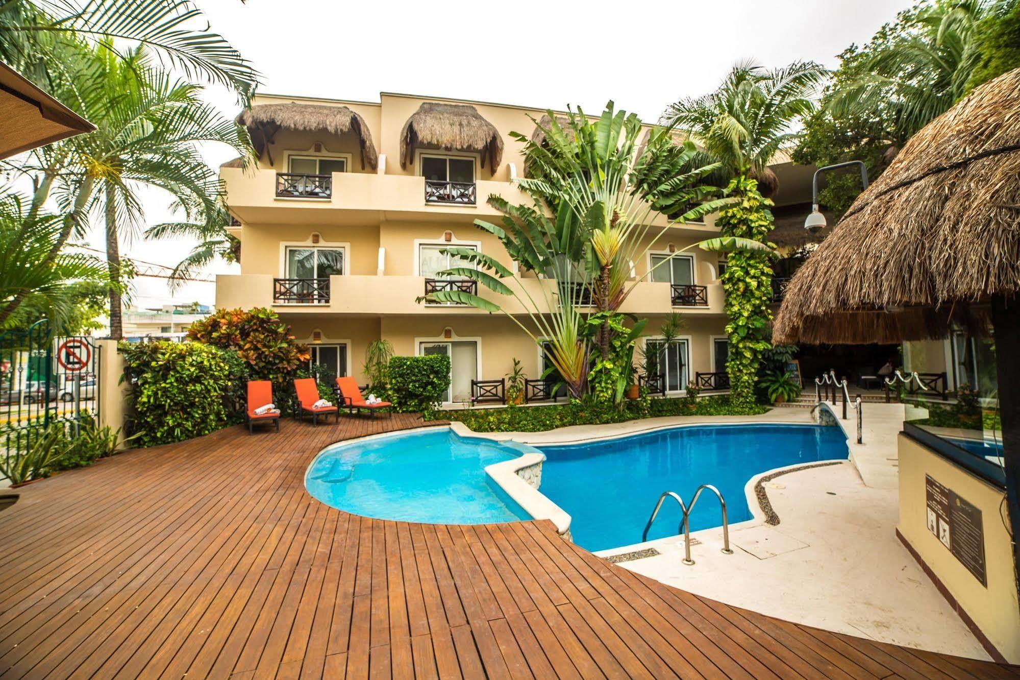 Riviera Del Sol