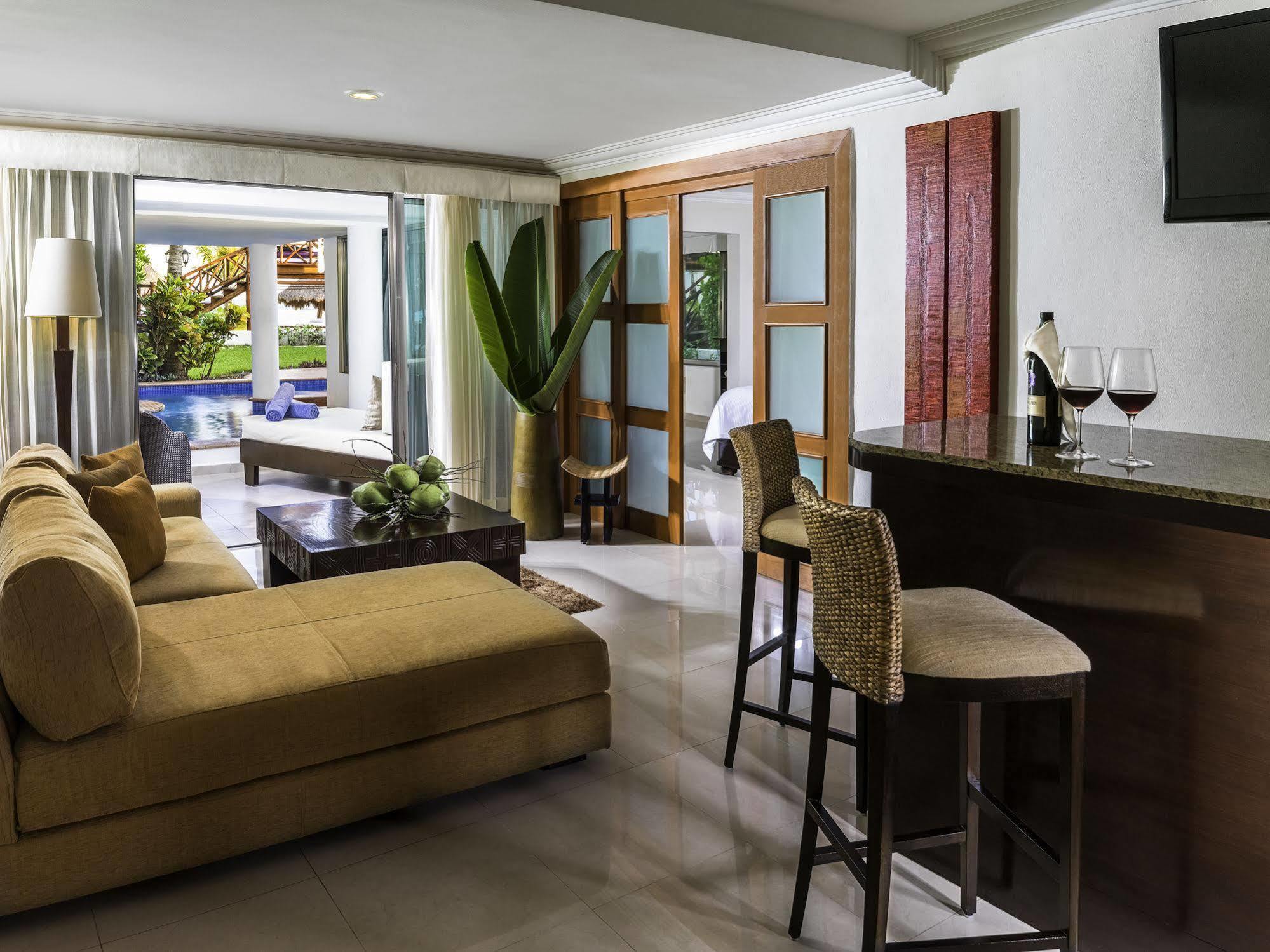 El Dorado Seaside Suites, Catamaran, Ecoturistic Ranch, All & More Inclusive - Adults Only Resort Xpu Ha