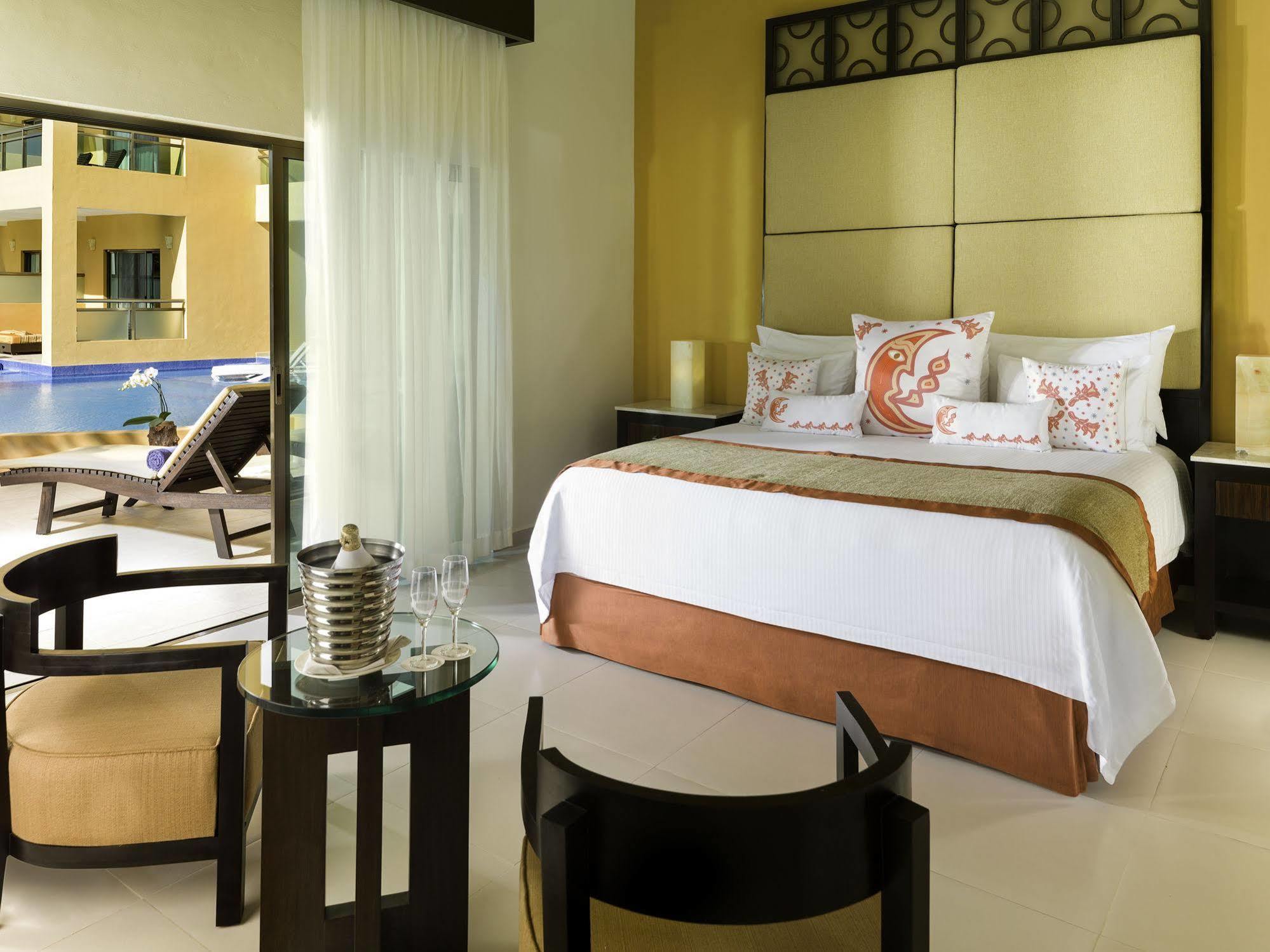 El Dorado Seaside Suites, Catamaran, Ecoturistic Ranch, All & More Inclusive - Adults Only