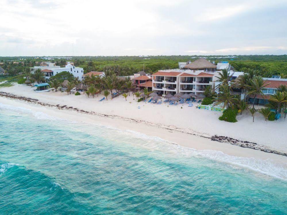 Hotel Aquatech Derosa Akumal