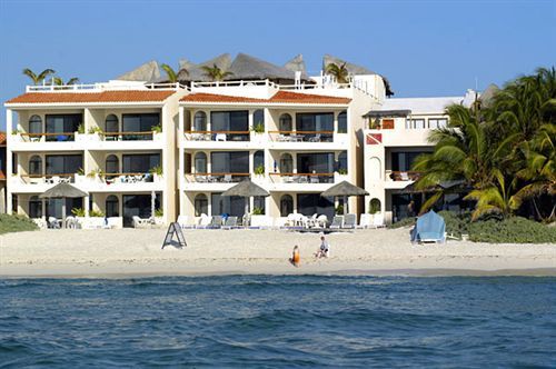 Hotel Aquatech Derosa Akumal