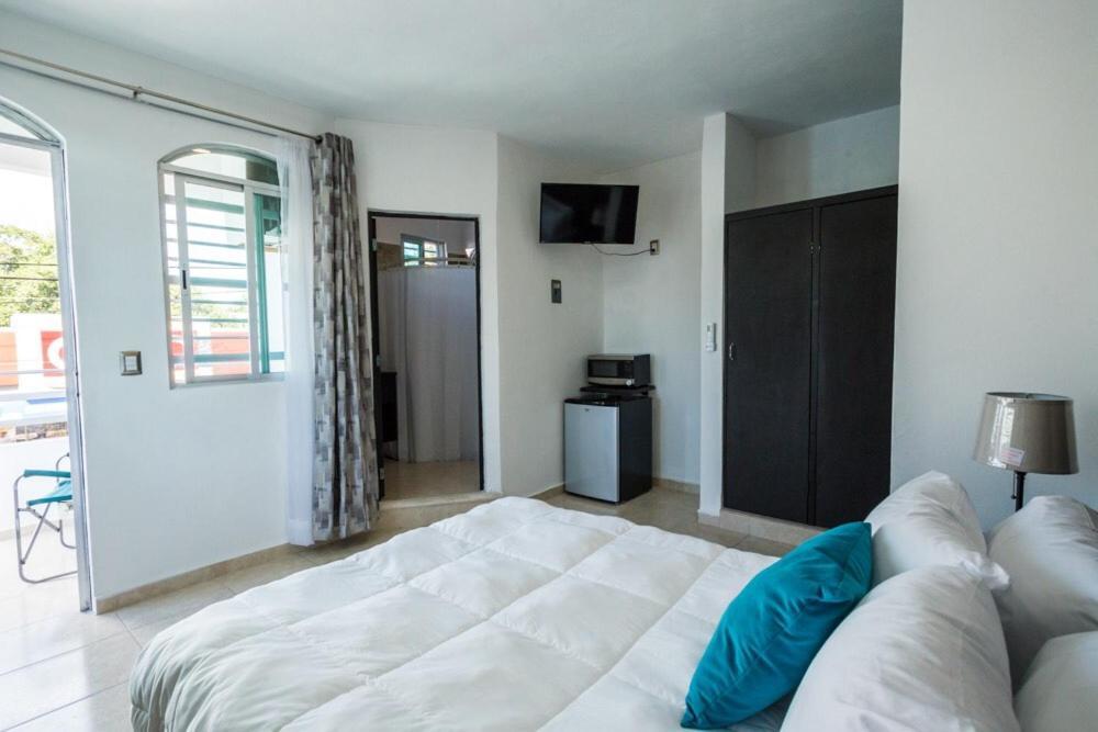 400mts Playa Guest house *