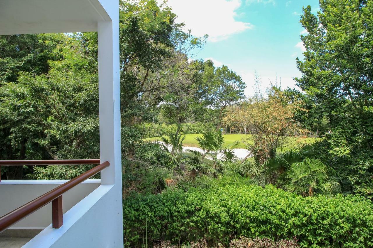 Apartment Exclusive 1 Bedroom Loft With Pool Facilites, High-Speed Internet And Free Parking In Akumal *