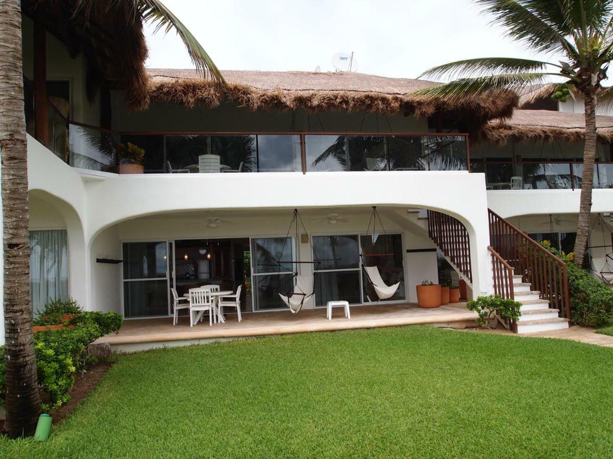 Akumal 108 3 Bedroom Beachfront Second Floor Holiday home