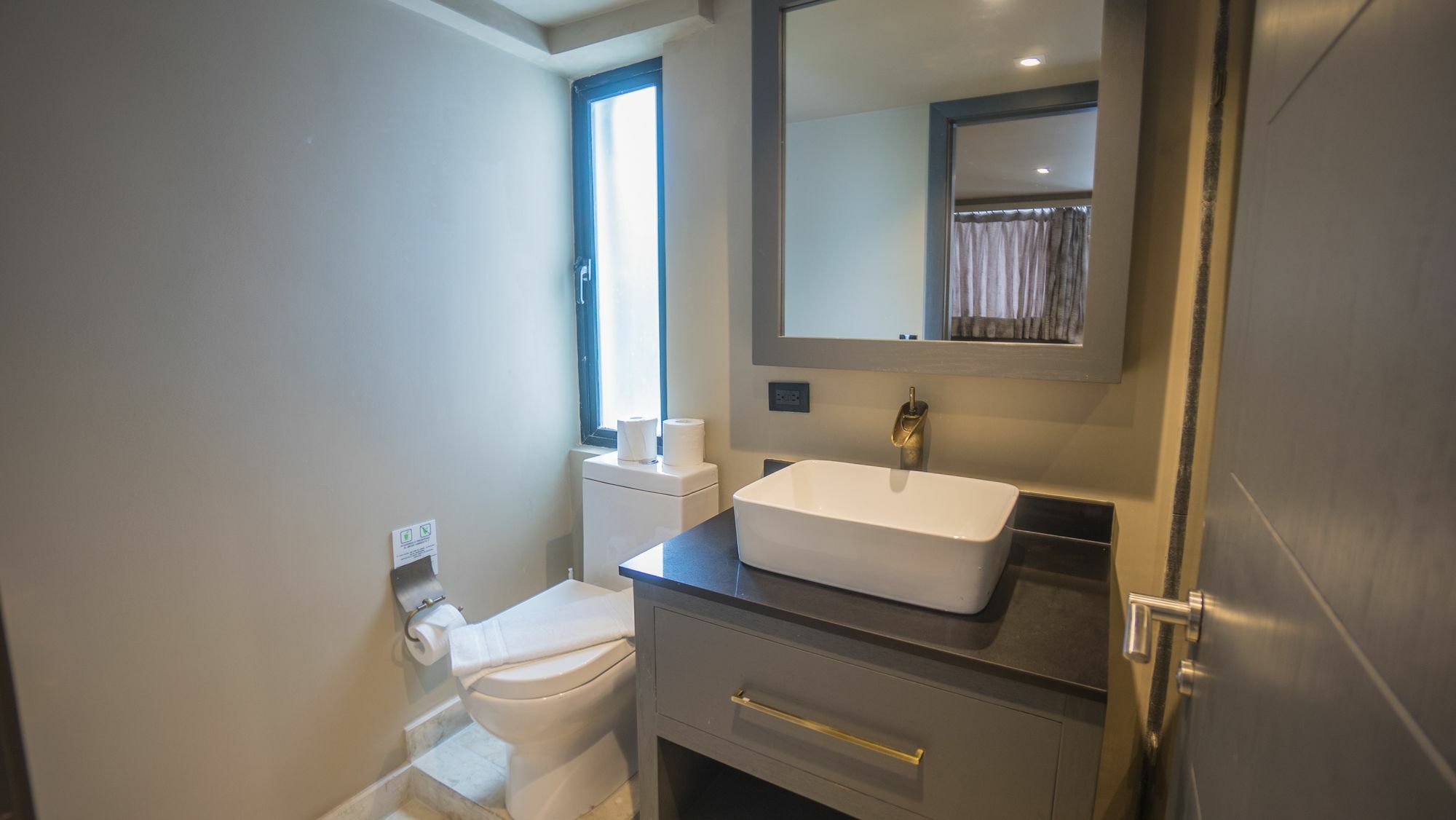 Lotus Midtown By Bvr * Playa del Carmen