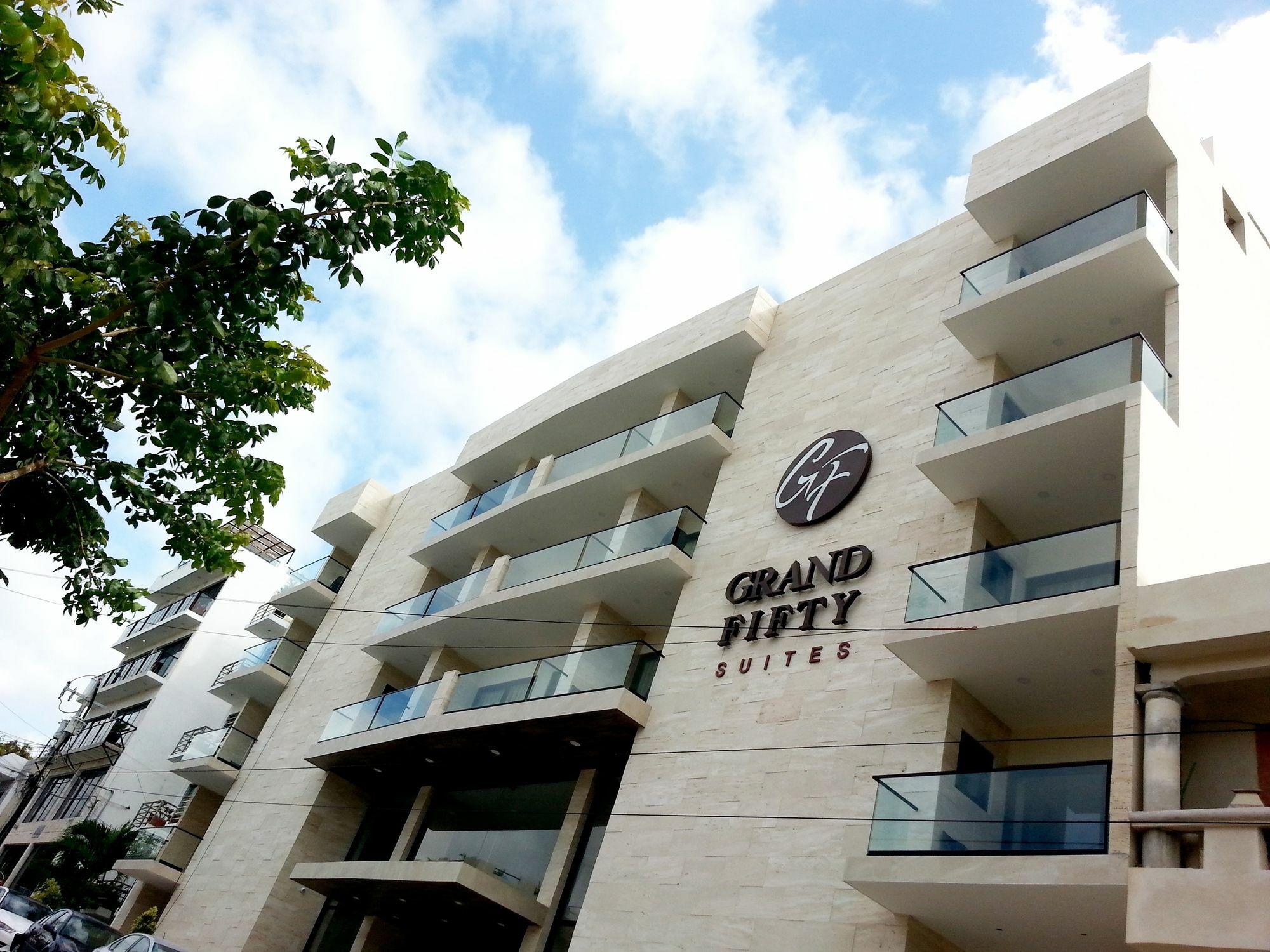 Grand Fifty Hotel