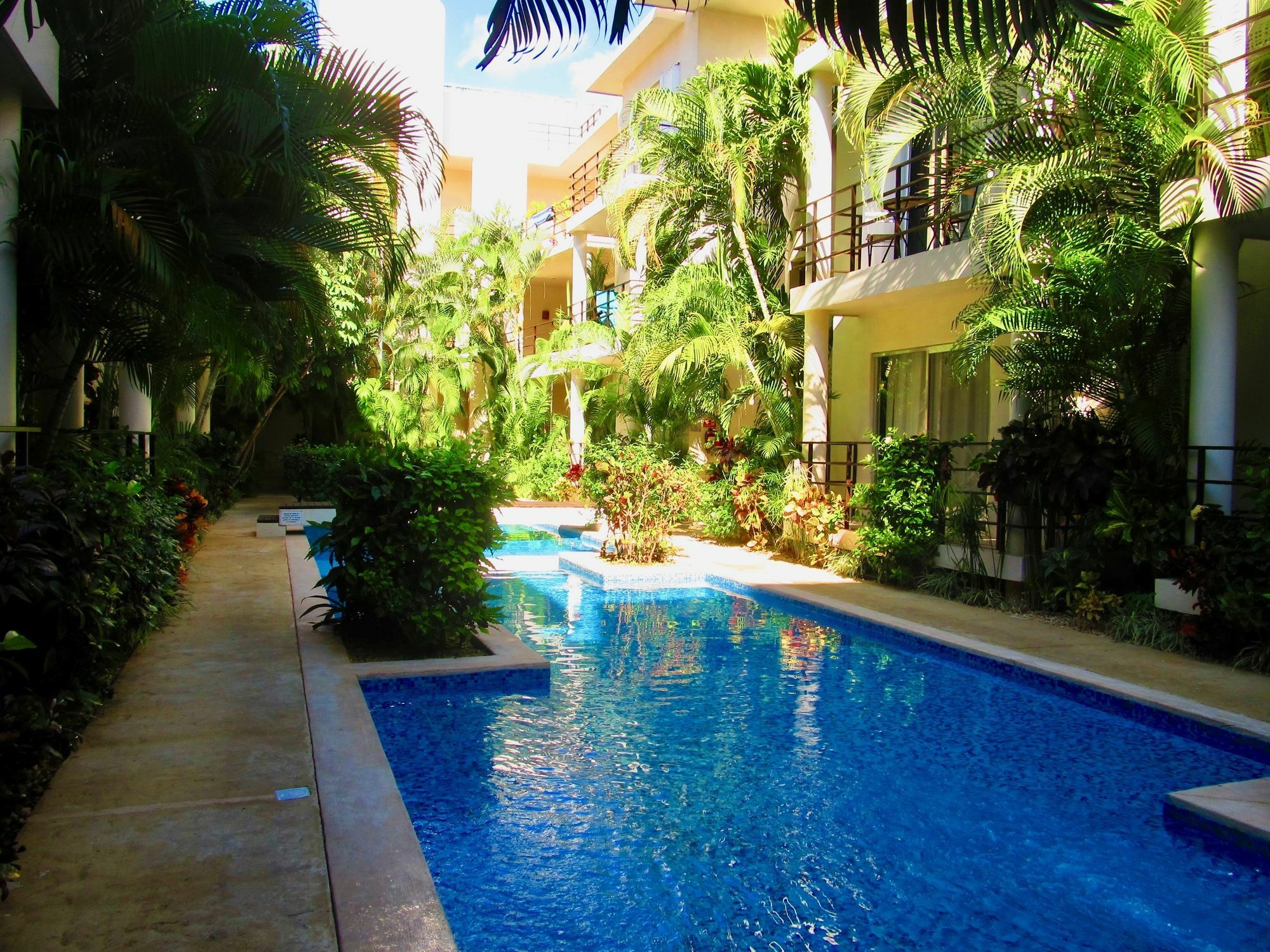 Aqua Terra - Quiet Condo For 4 Playa del Carmen