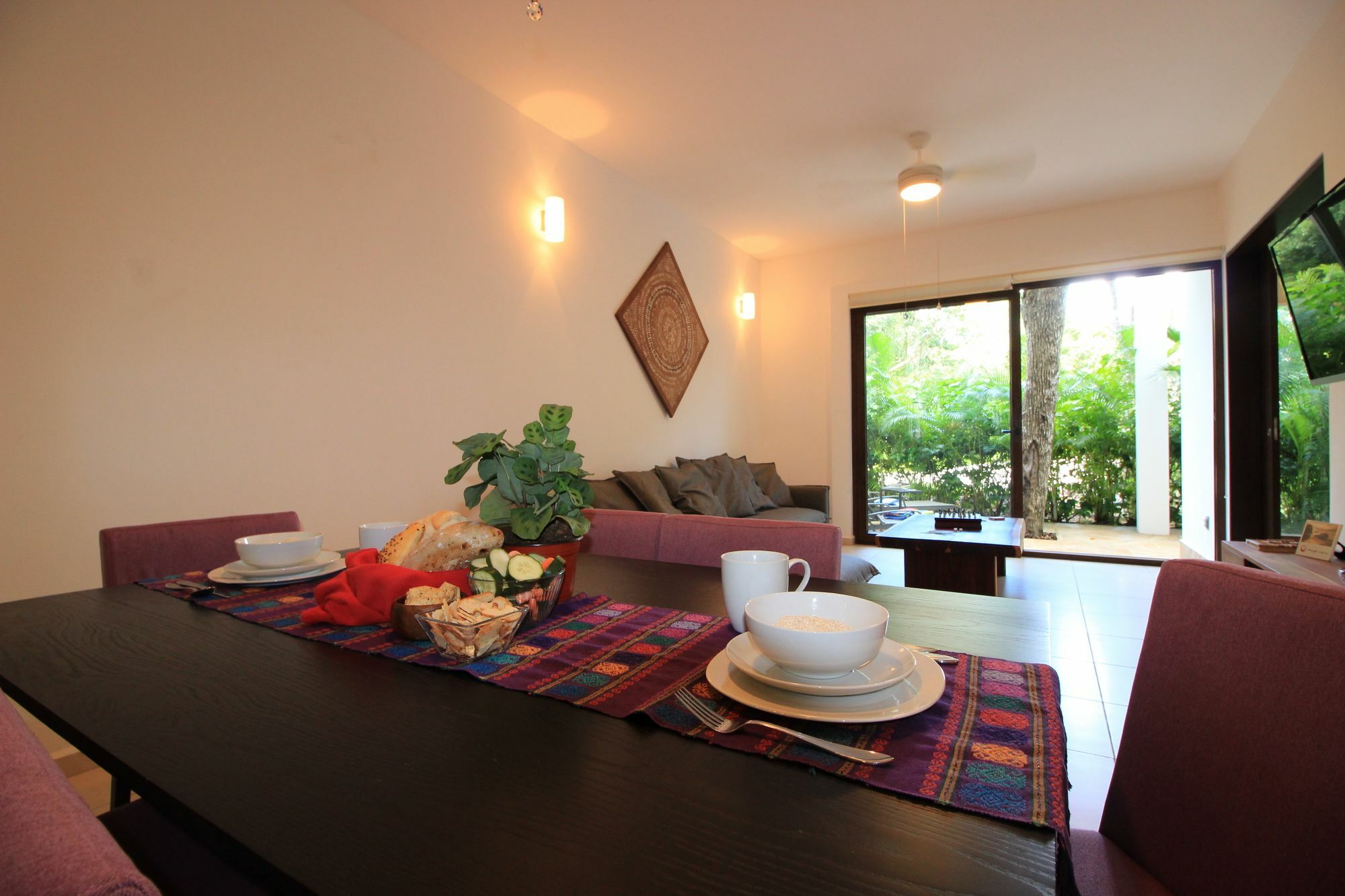 Apartment Exclusive 1 Bedroom Loft With Pool Facilites, High-Speed Internet And Free Parking In Akumal *