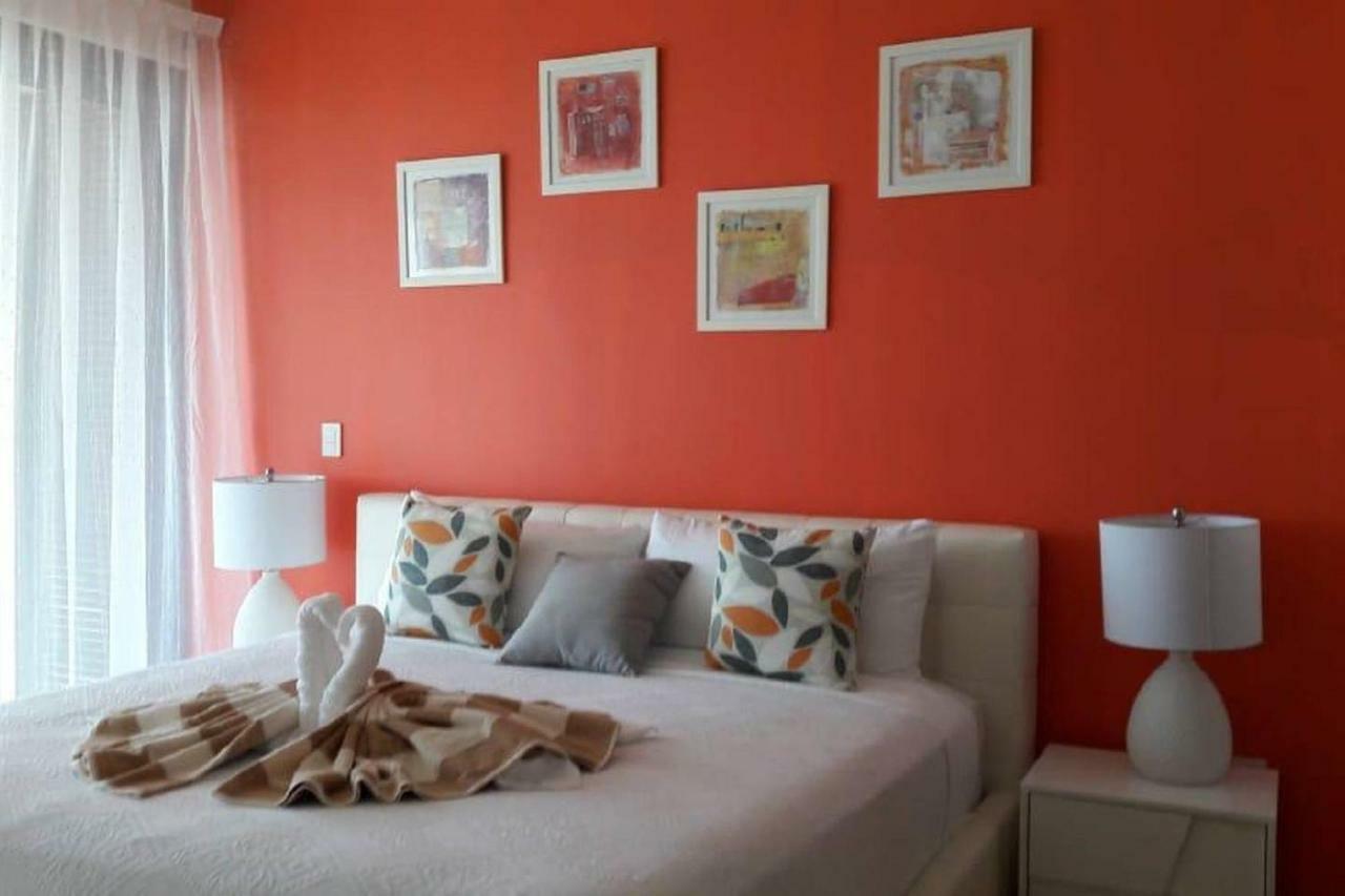 Apartment Deluxe New Beachfront Penthouse In