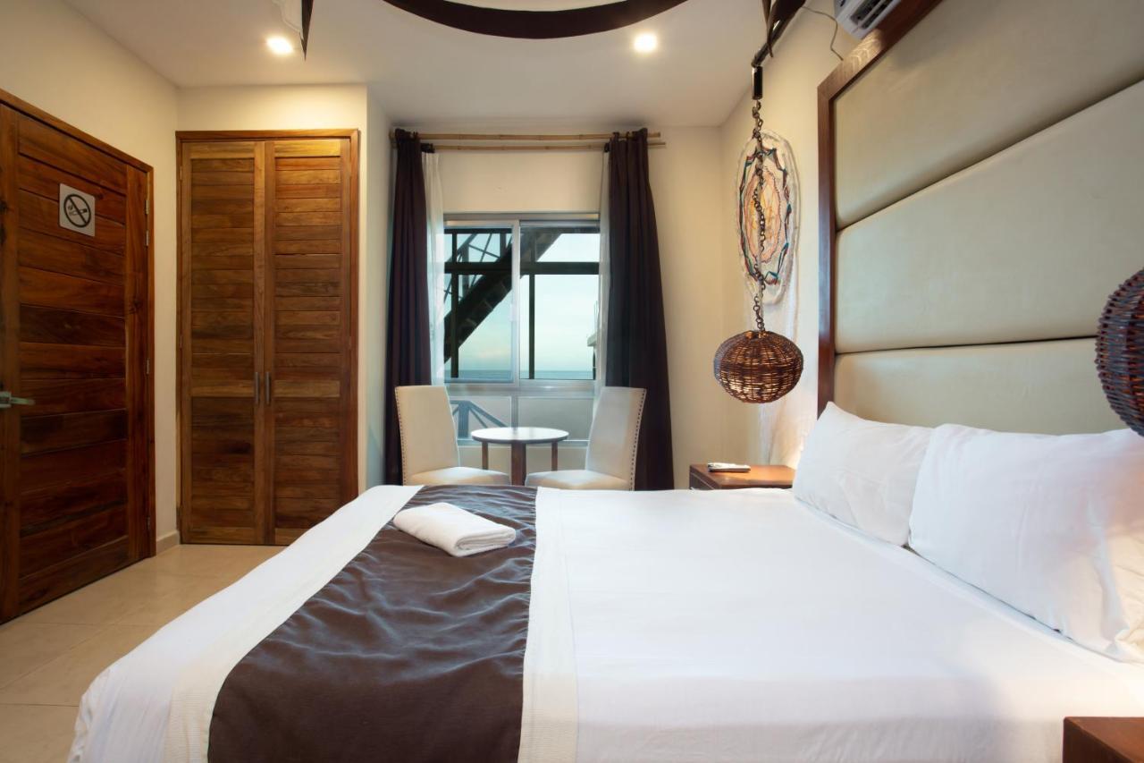 Villas Valentina 3*