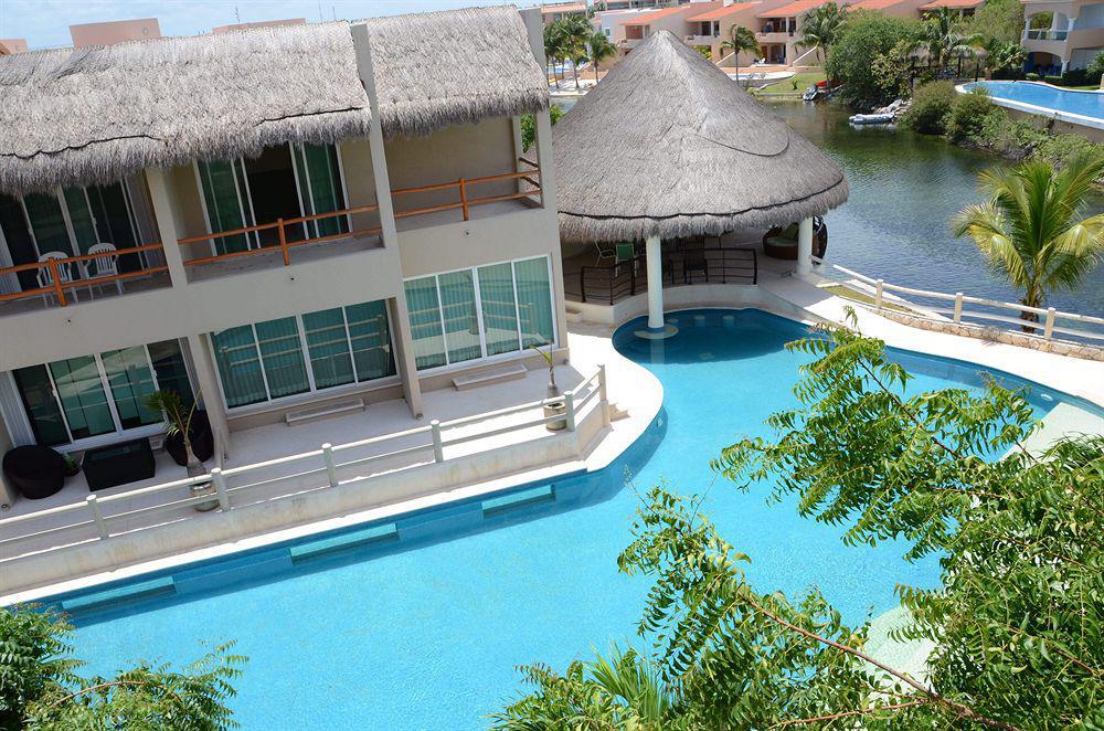 Aparthotel Coral Maya 3*