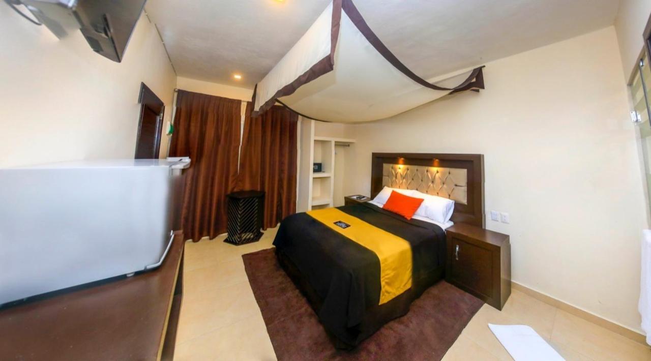 Villas Valentina 3*