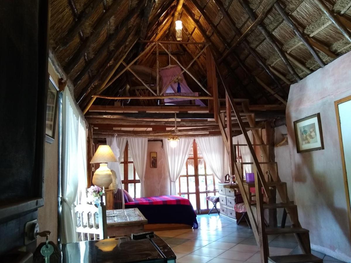 Casitas Kinsol Hotel