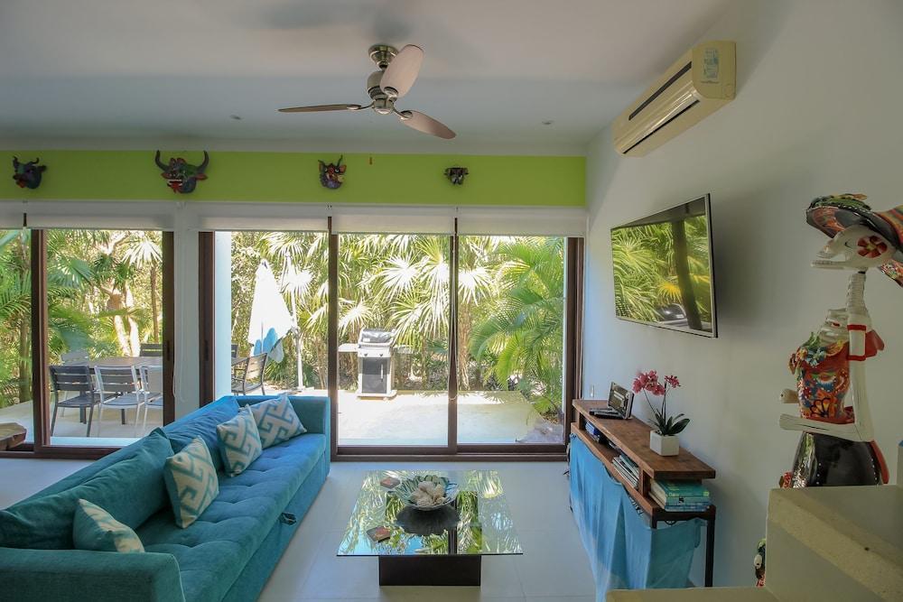 Luxury With Rooftop Steps Away From By Olahola