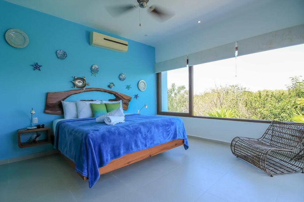 Luxury With Rooftop Steps Away From By Olahola Hotel