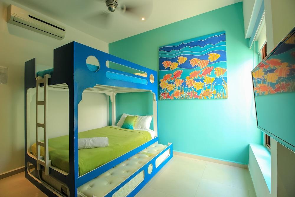 Luxury With Rooftop Steps Away From By Olahola Akumal