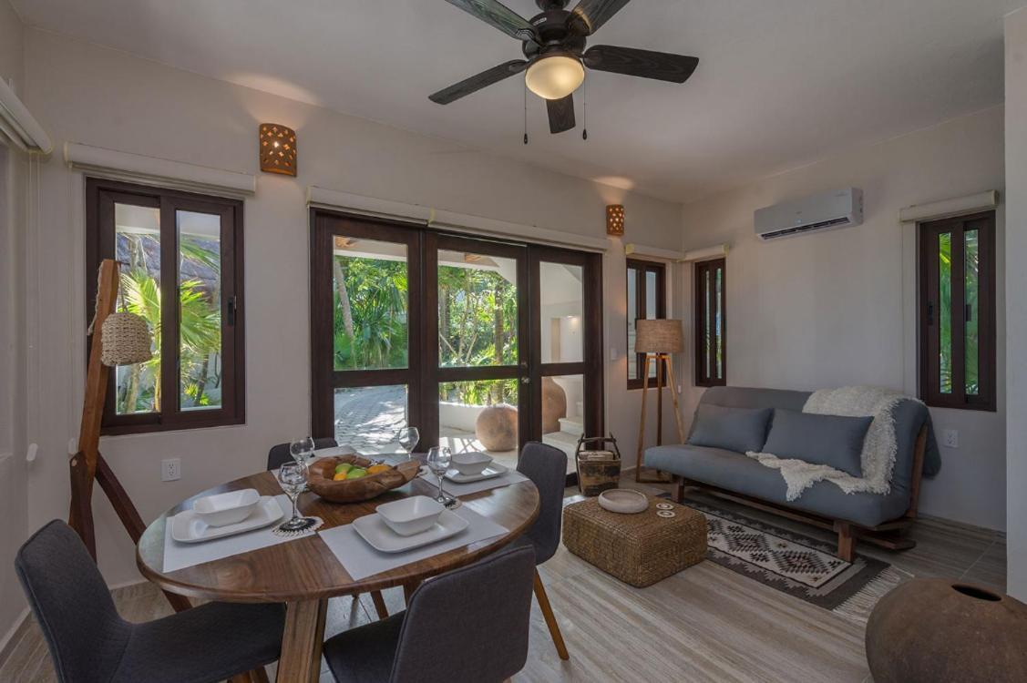 Beachfront Bungalows- Soliman Bay Holiday home *