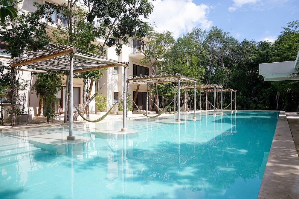Hotel Holistika 4*