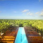 Starfit Hotel Boutique With Access Beachclub, Gym & Spa
