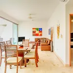 Casa del Mar by Moskito