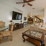 The Queen Of Cozumel Beach House -Luxury Beachfront Villa- Million Dollars View