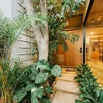Architectonic Masterpiece Villa, 5 Bedroom Private Pool & Concierge Service