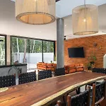 Luxury 4Br Eco Villa 10Ppl Outdoor Pizza Oven - Private Pool & Jacuzzi